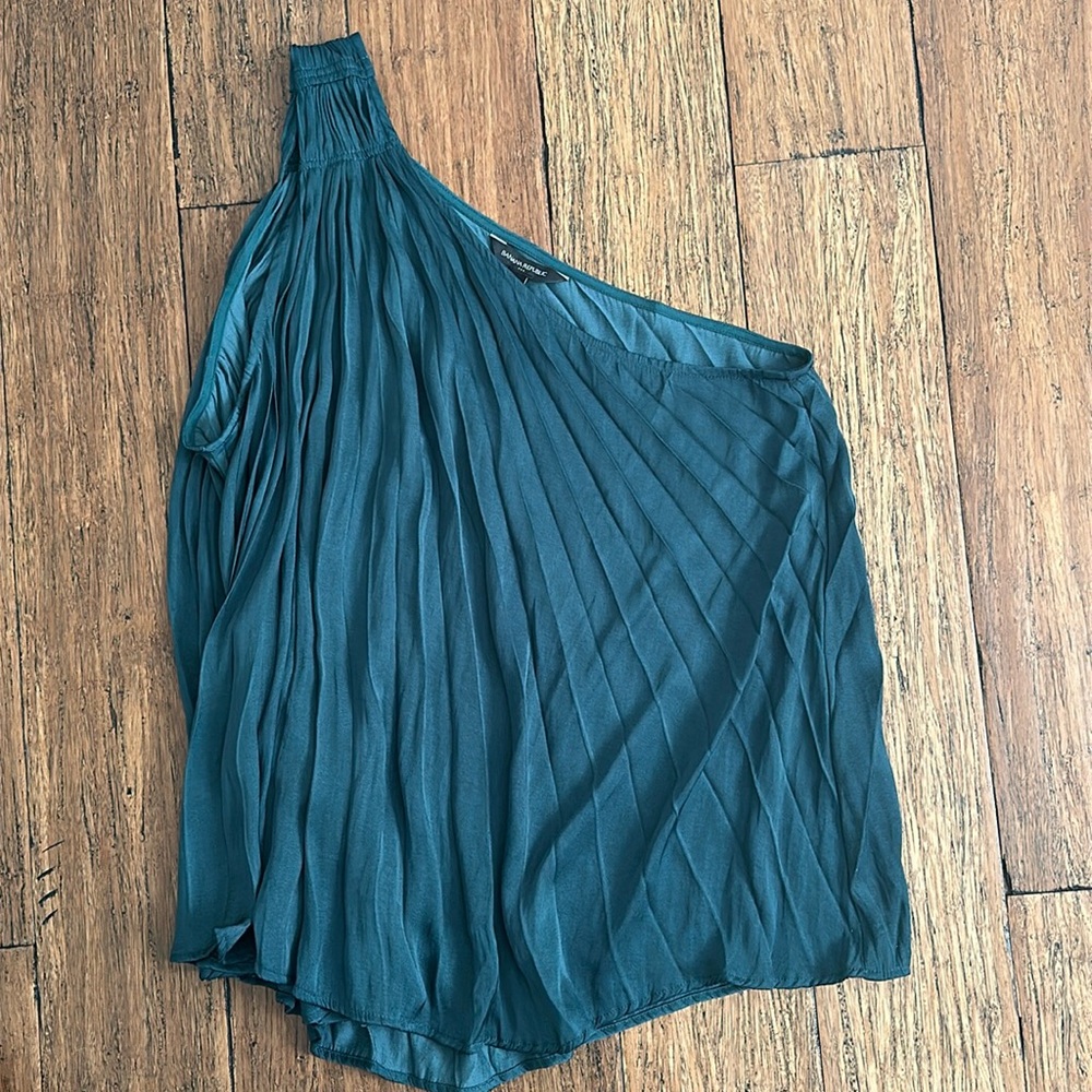 banana republic flowy tank